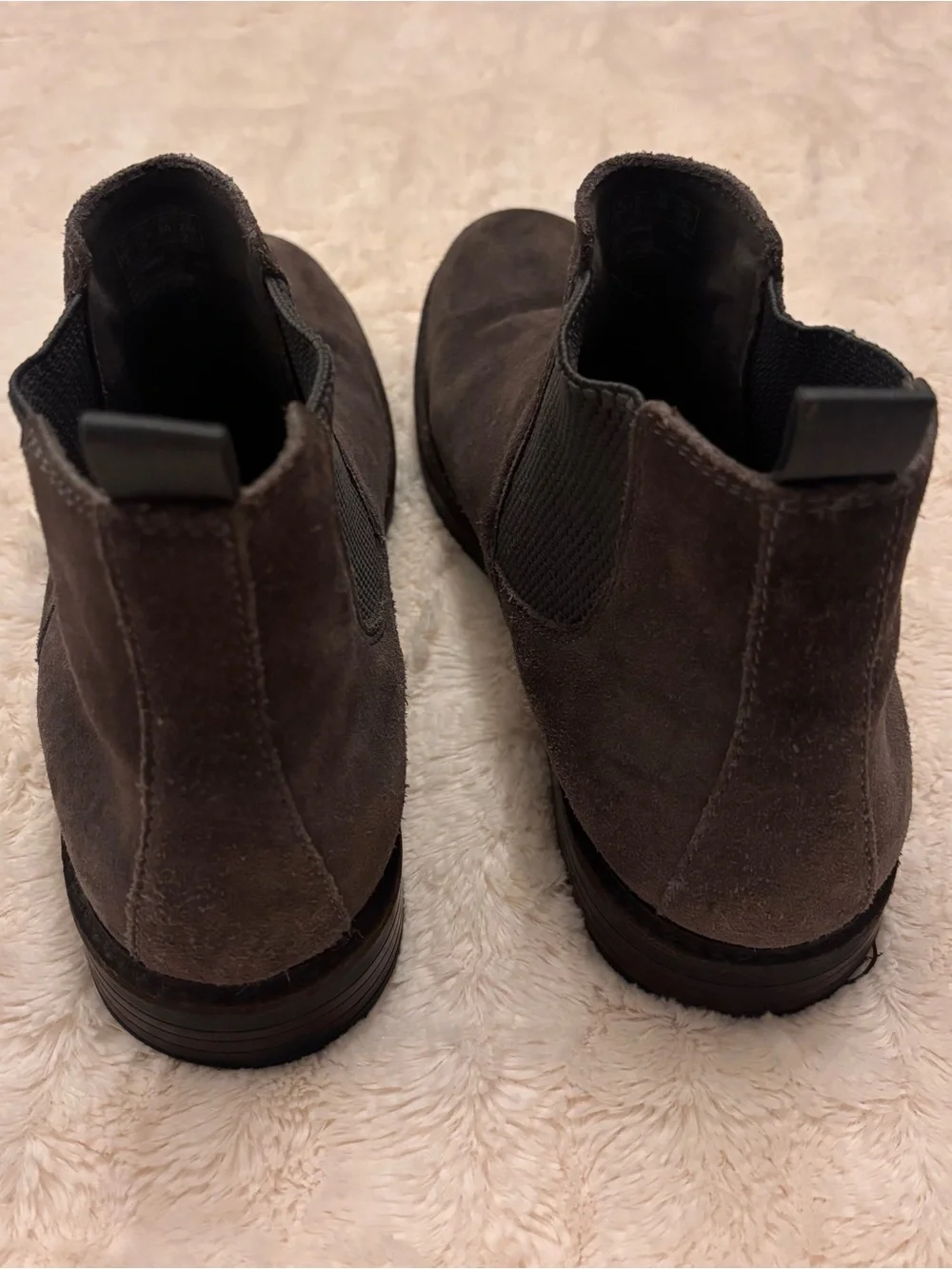 Clarks Men's Chelsea Boots in Gray Suede